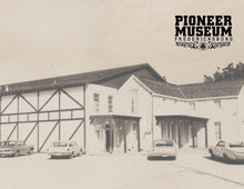 Load image into Gallery viewer, Sunday House Restaurant 1972 Postcard
