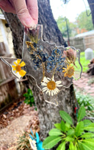 Load image into Gallery viewer, Texas wildflower ornament
